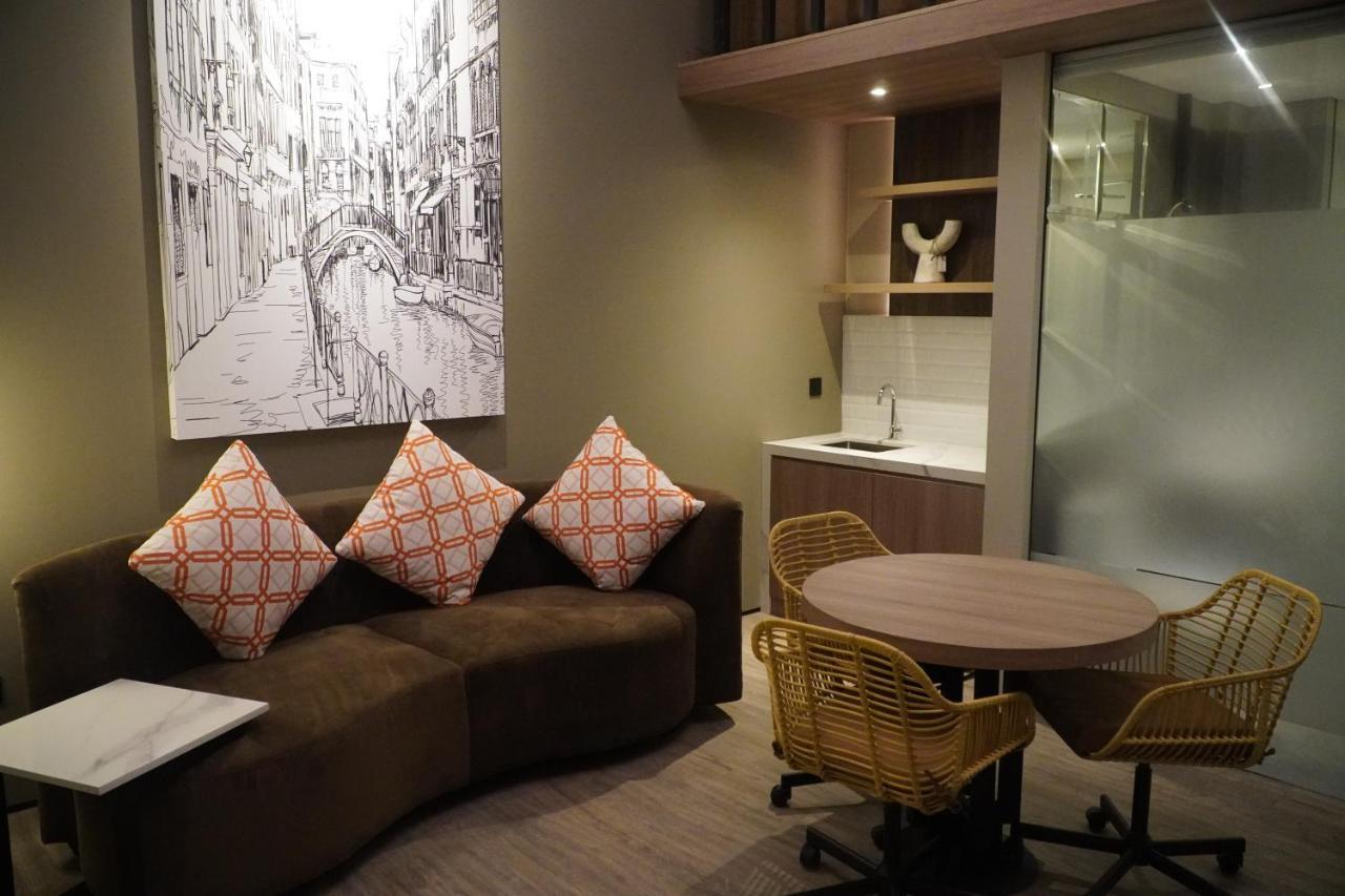 Posto Dormire Sudirman Yakarta Exterior foto